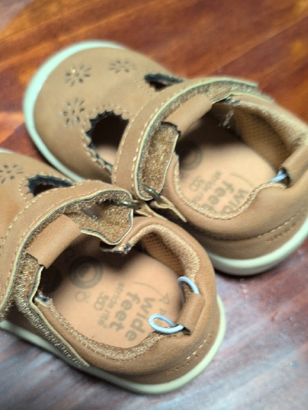 Toddler Tan Stride Rite Mary Jane Velcro Walkers - Picture 2 of 3